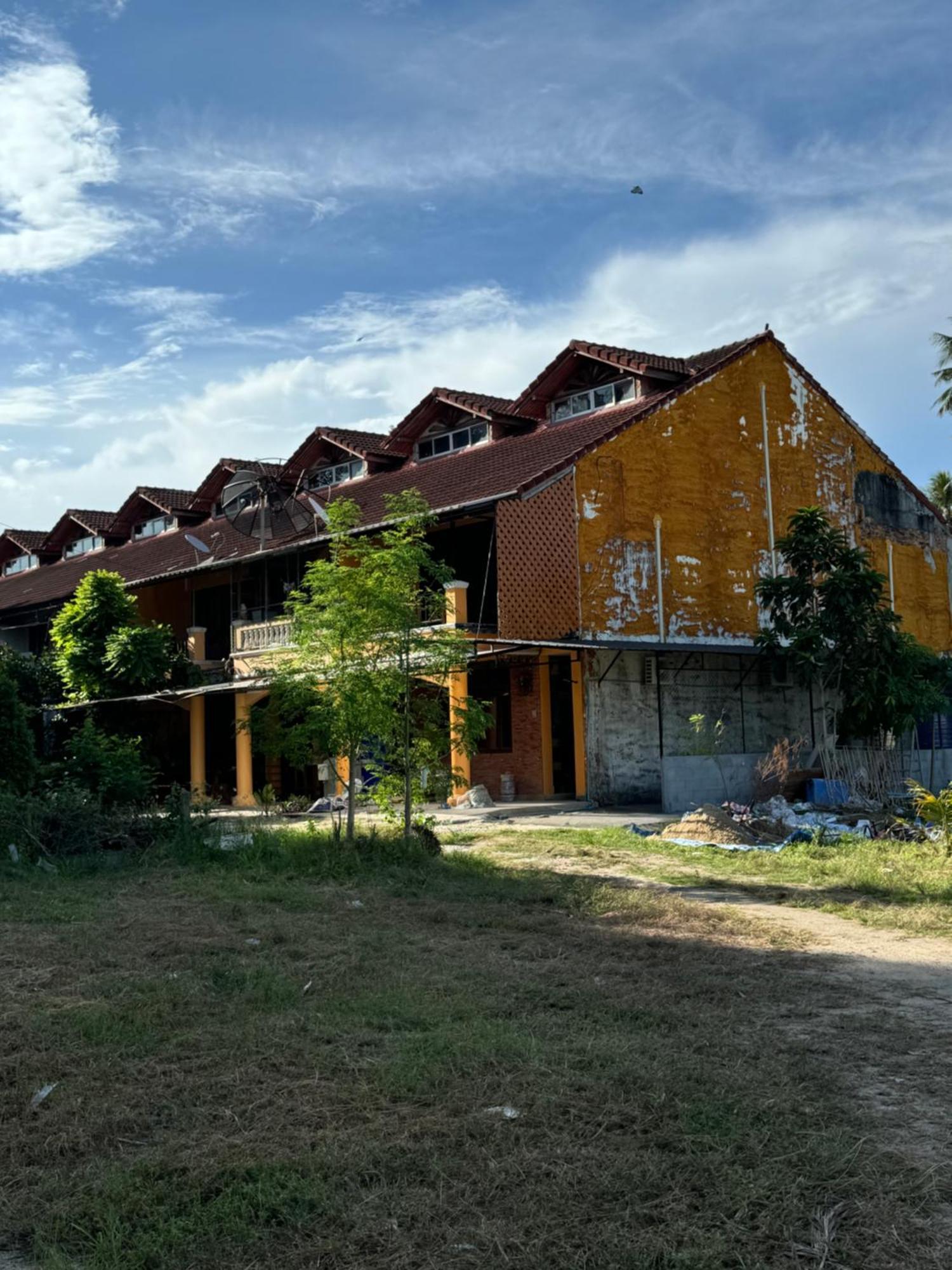 Dikachaya Hostel пляж Чавенг Екстер'єр фото